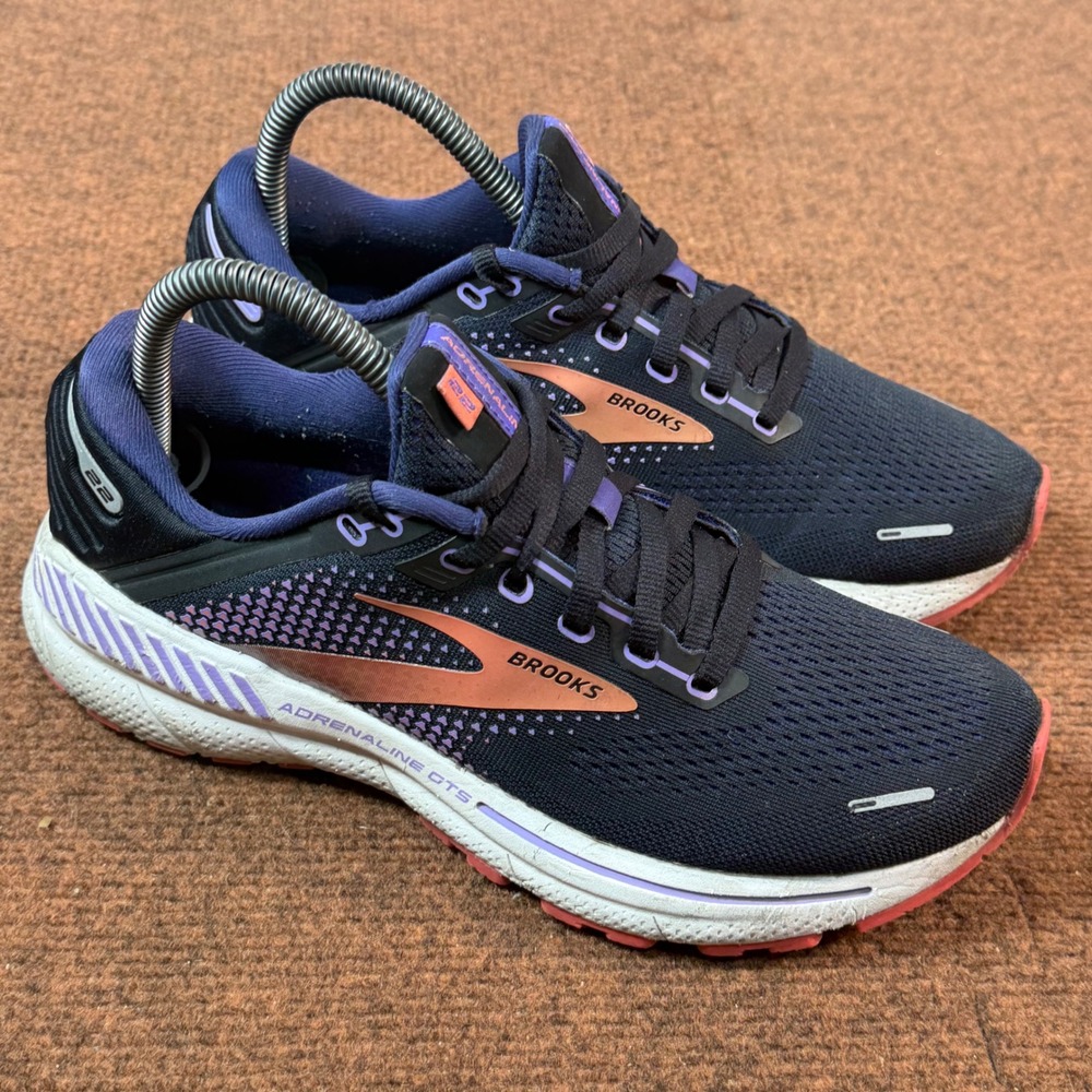 B- Brooks Adrenaline GTS 22 Womens Running Shoes Navy Purple Size 8 1203531B080